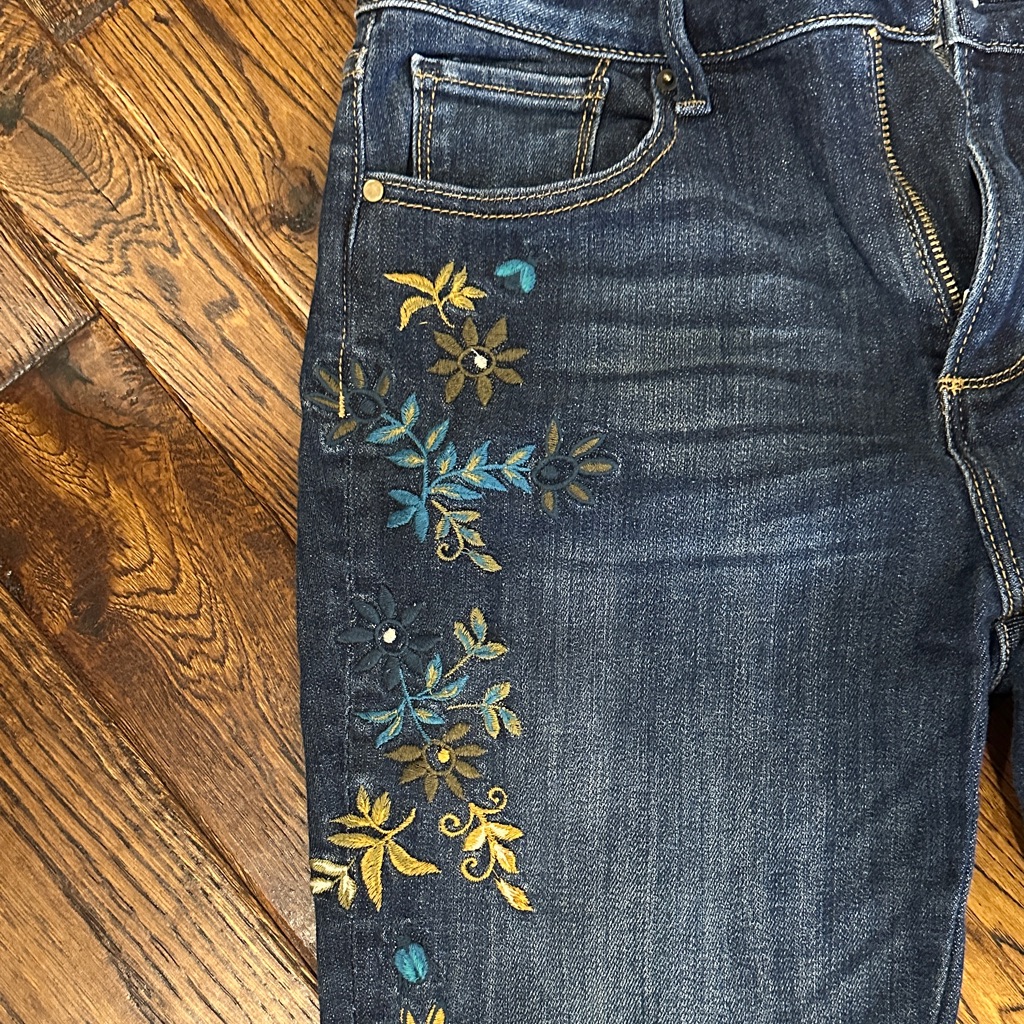Driftwood Blue Jeans With Floral Embroidery